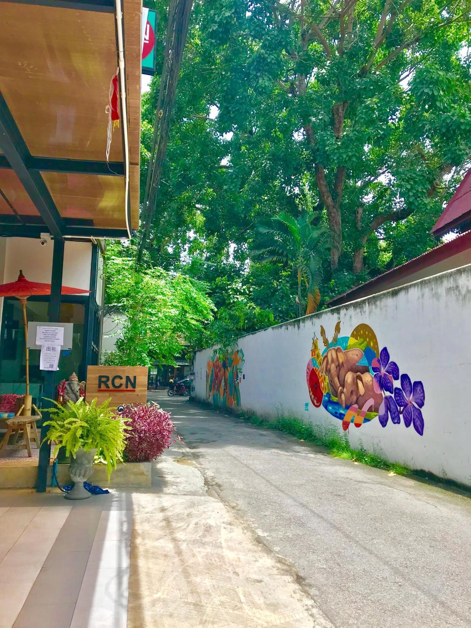 Rcn Court & Inn Chiang Mai Exterior photo